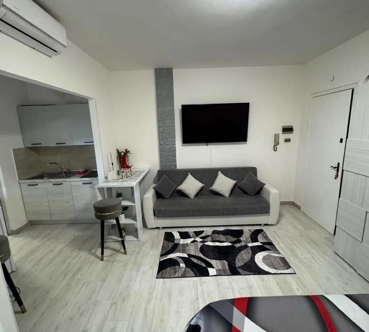 Di Fronte Al Lago Peschiera del Garda Apartman
